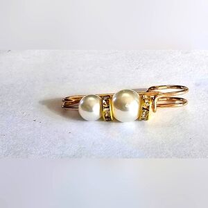 NEW  PEARL RHINESTONE BROOCH SWEATER PIN ACCESSORY SEE PICS MULTIPLE LOOKS